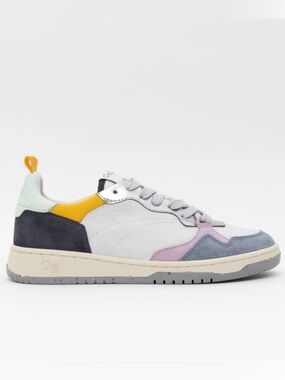 Excellent condition Women’s ONCEPT phoenix sneakers-size 7